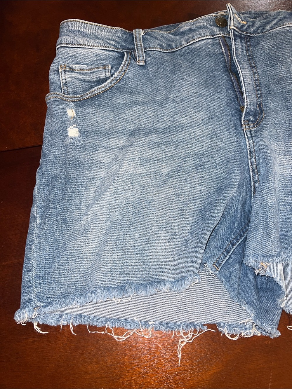 Ava & Viv Distressed Light Wash Denim Cutoff Shorts with stretch - Picture 4 of 6